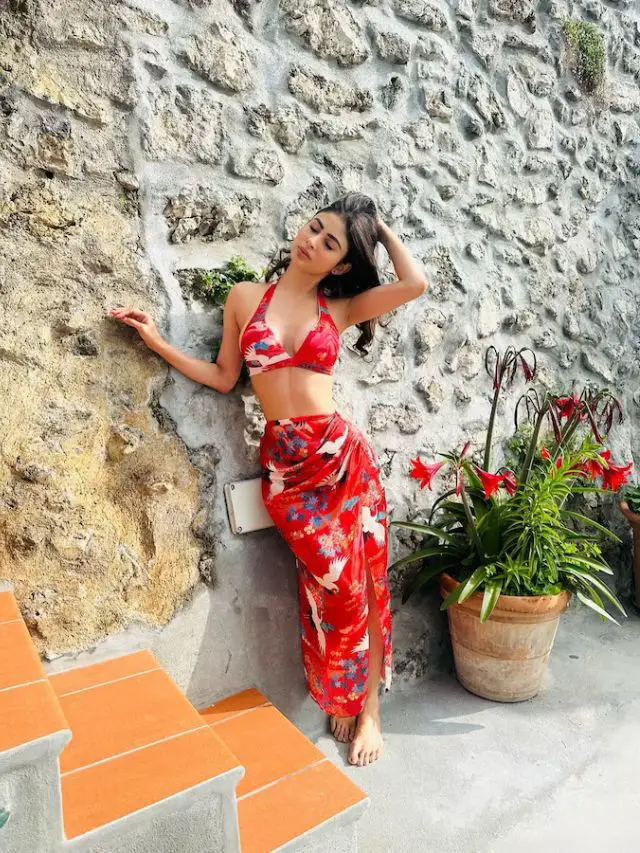 Mouni Roy Vacation Perfect Looks Will Make Your Heart Melt